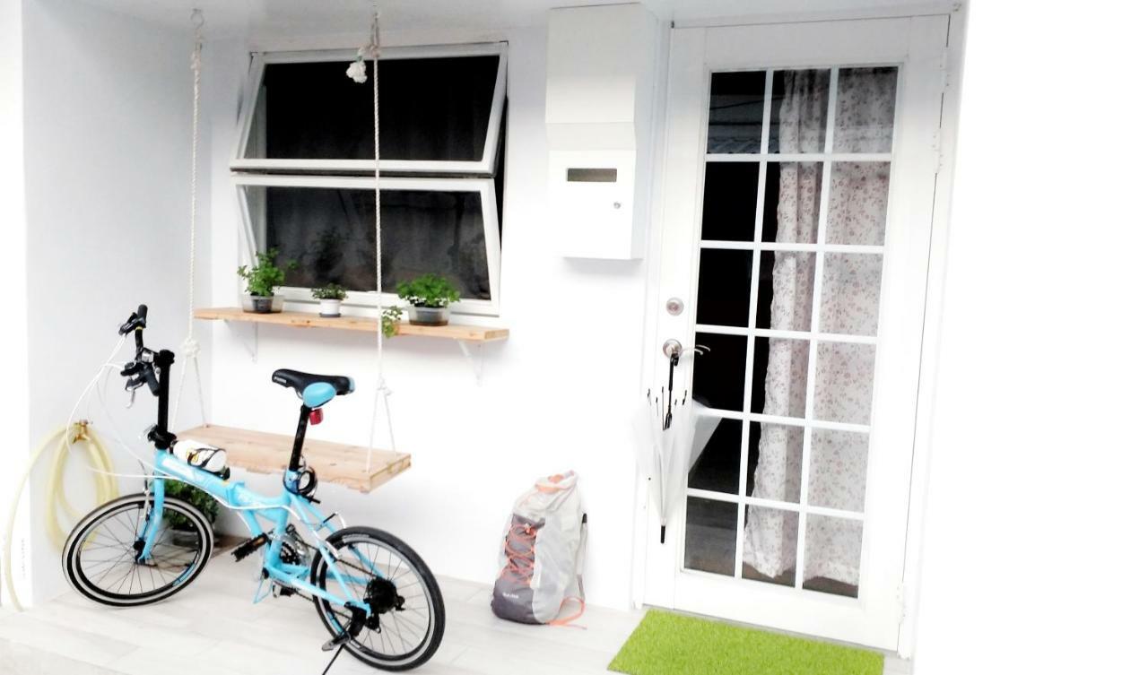 Cong Sen Backpackers Hostel Taitung Exterior photo